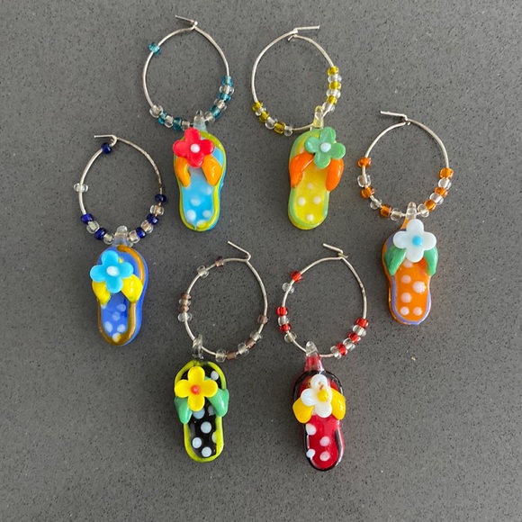 6 Wine Charms - Picture 1 of 3